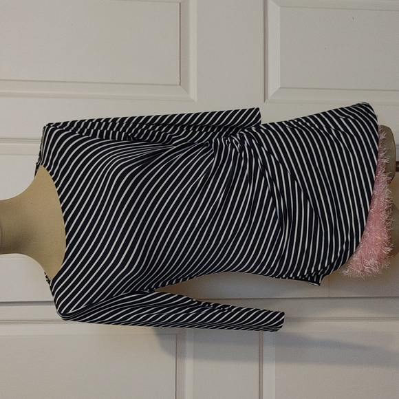 New York & Company Tops - 🗽 New York & Co. Top